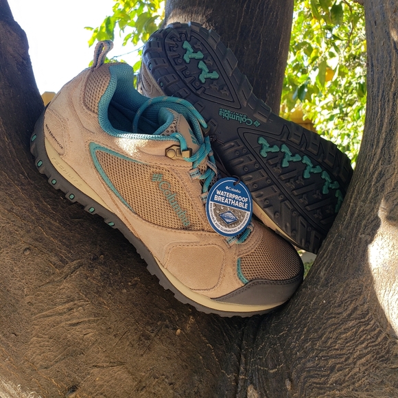 Columbia Women’s Hiking Trail Waterproof Shoes Wide/Large - Picture 6 of 13